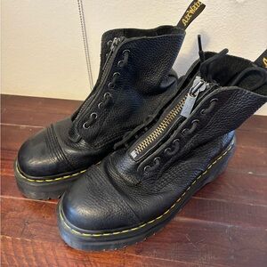 Dr. Martens Black Sinclair Leather Boots